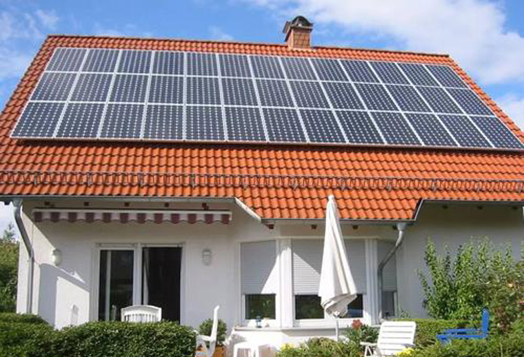 光伏發電安裝價格多少錢一平方，100平米房頂安裝光伏要多少錢