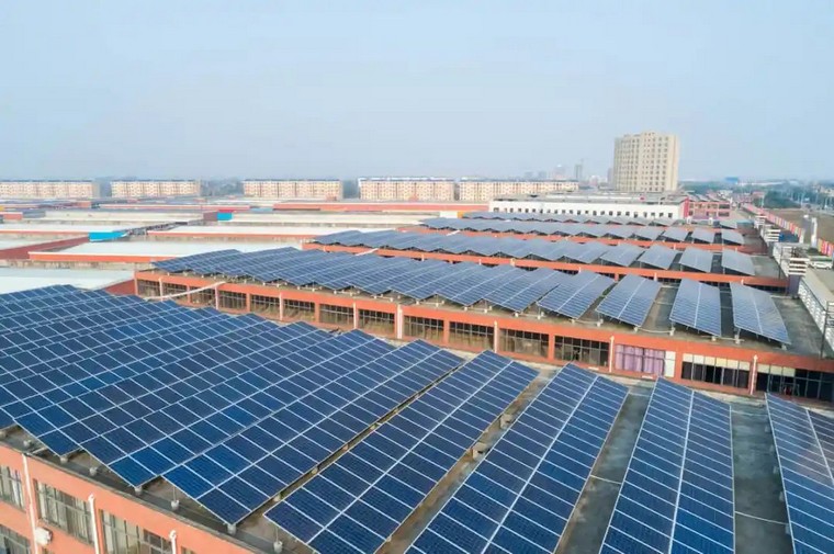 中國太陽能資源分布：根據各地接受太陽總輻射量的多少，可將全國劃分為五類地區